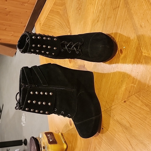 Wedges - Picture 4 of 12